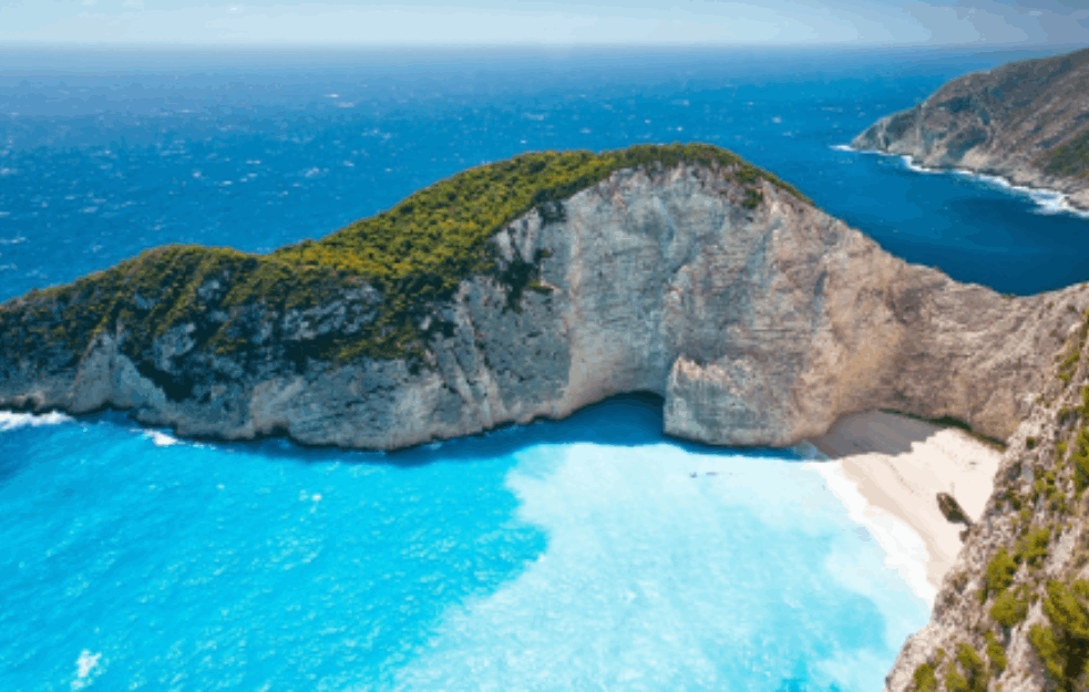 NA ZAKINTOSU PRODUŽENE MERE PROTIV KORONE: Evo šta to znači za TURISTE!